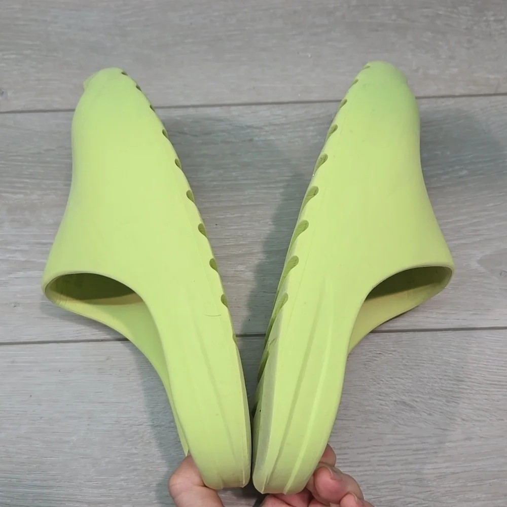 Yeezy Adidas Mens Lime Green Slide Sandals Shoes Sz 8 Slide